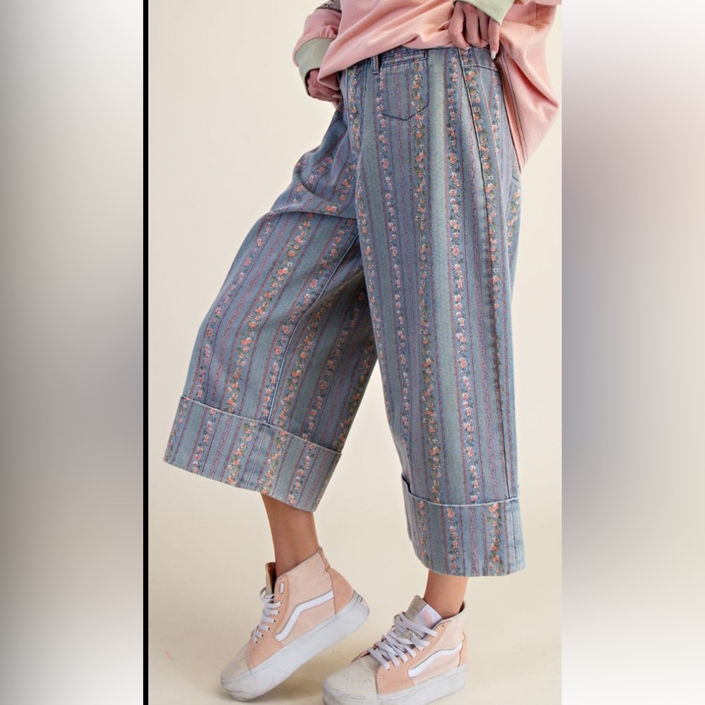Easel Floral Stripe Wide-Leg Crop Pants NWT - Picture 2 of 5